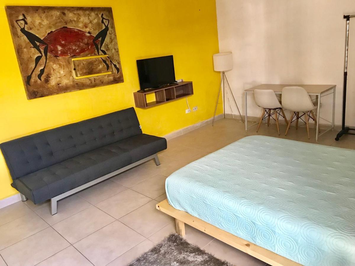 Jr Suite En Zona Residencial Linda Vista - Magnifica Ubicacion Y Tranquilidad. Monterrey Eksteriør bilde